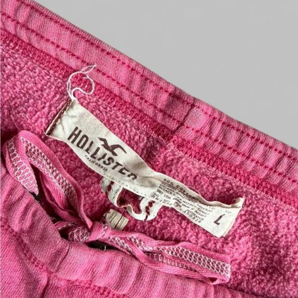 Hollister Pink Capri Sweatpants with Logo - Picture 3 of 5